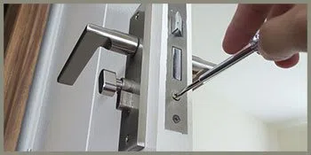 Hyde Park IL Locksmith Store Hyde Park, IL 773-942-2841 Hyde Park IL Locksmith Store Hyde Park, IL 773-942-2841